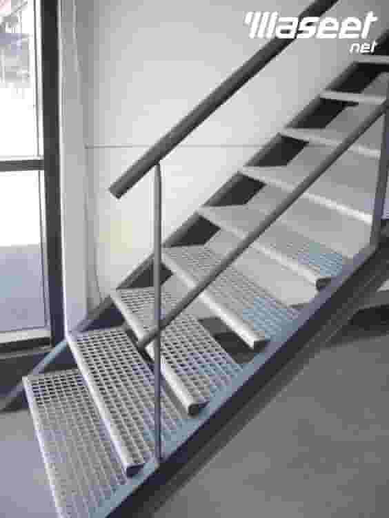 Installing steel stairs and awnings