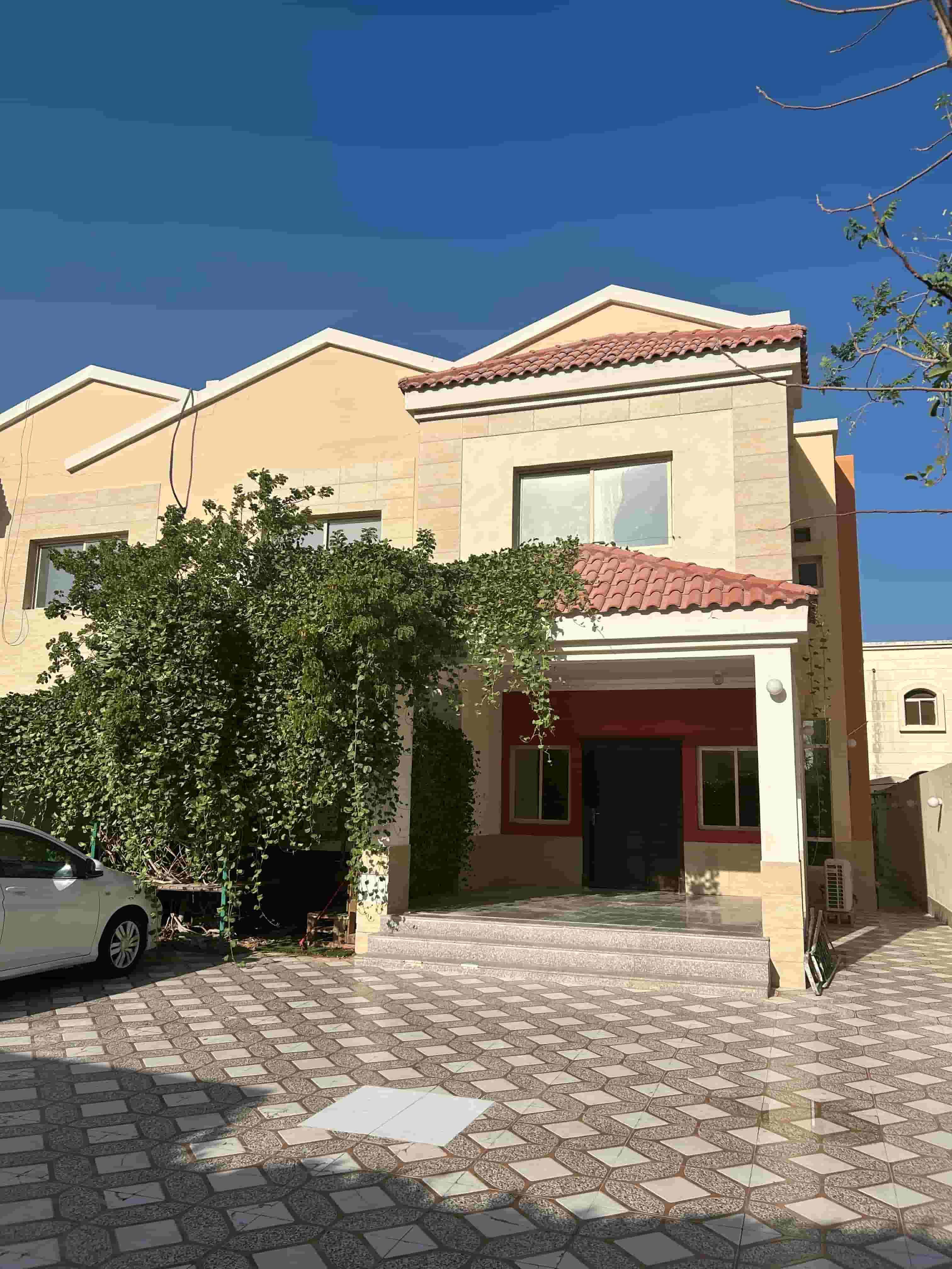 VILLA FOR RENT IN ALMASHAF