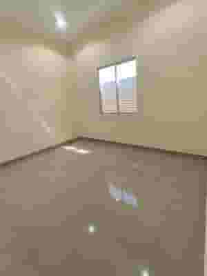 شقة للإيجار في مجمع عين خالد