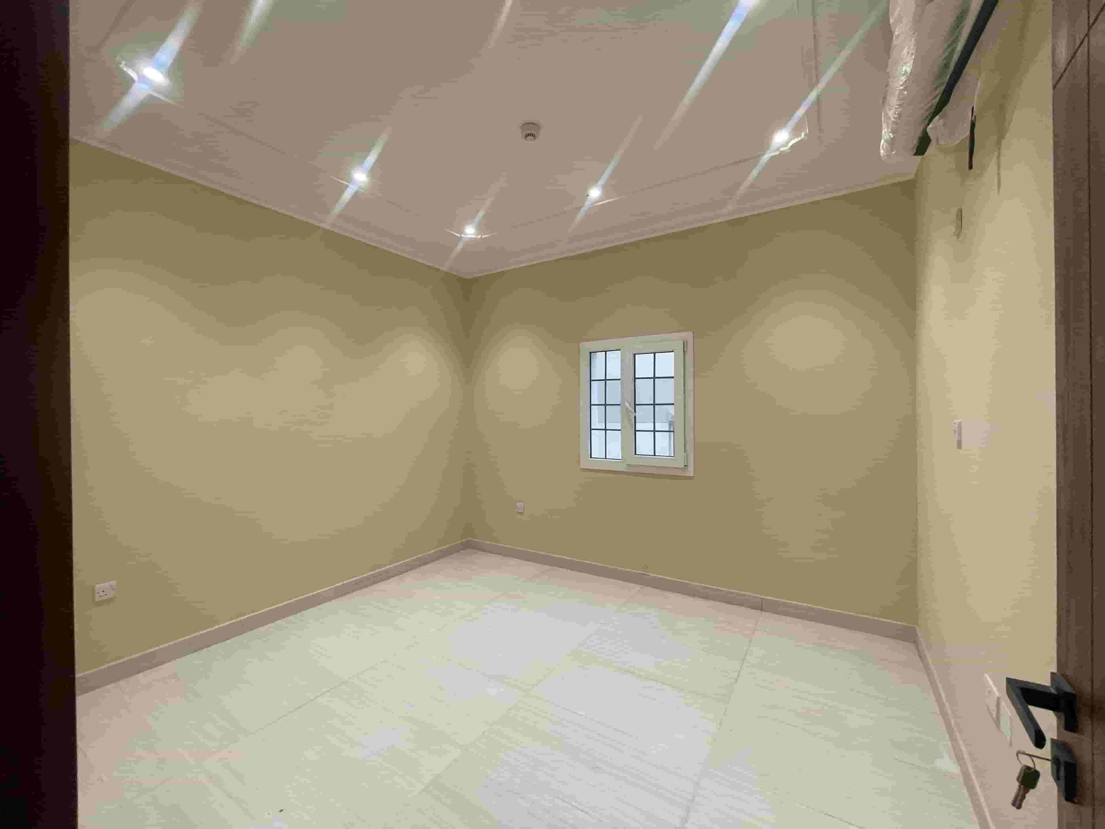 شقق للايجار بالوكرة اول ساكن