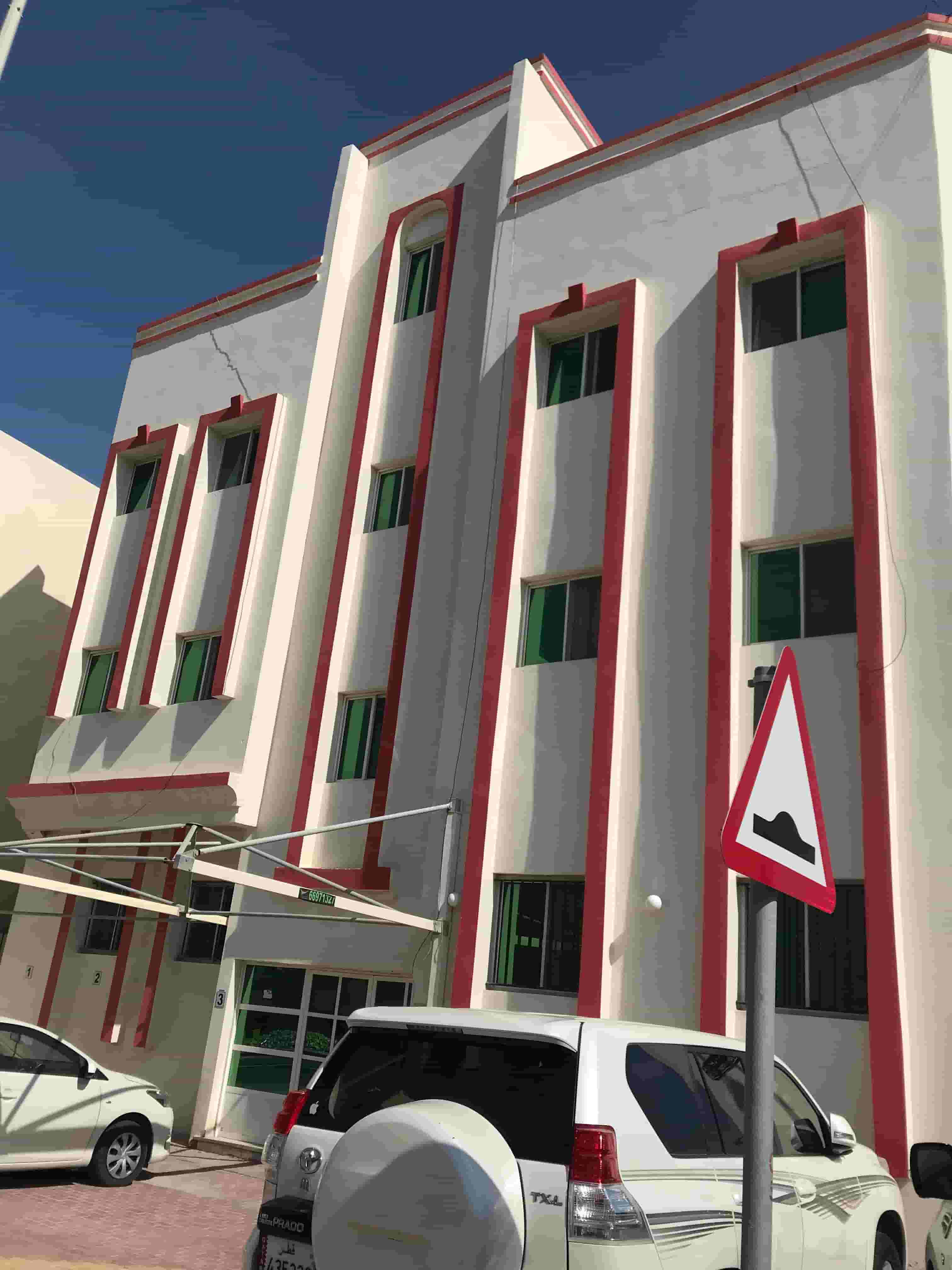 For rent a 3 bedroom apartment in Khalifa City
