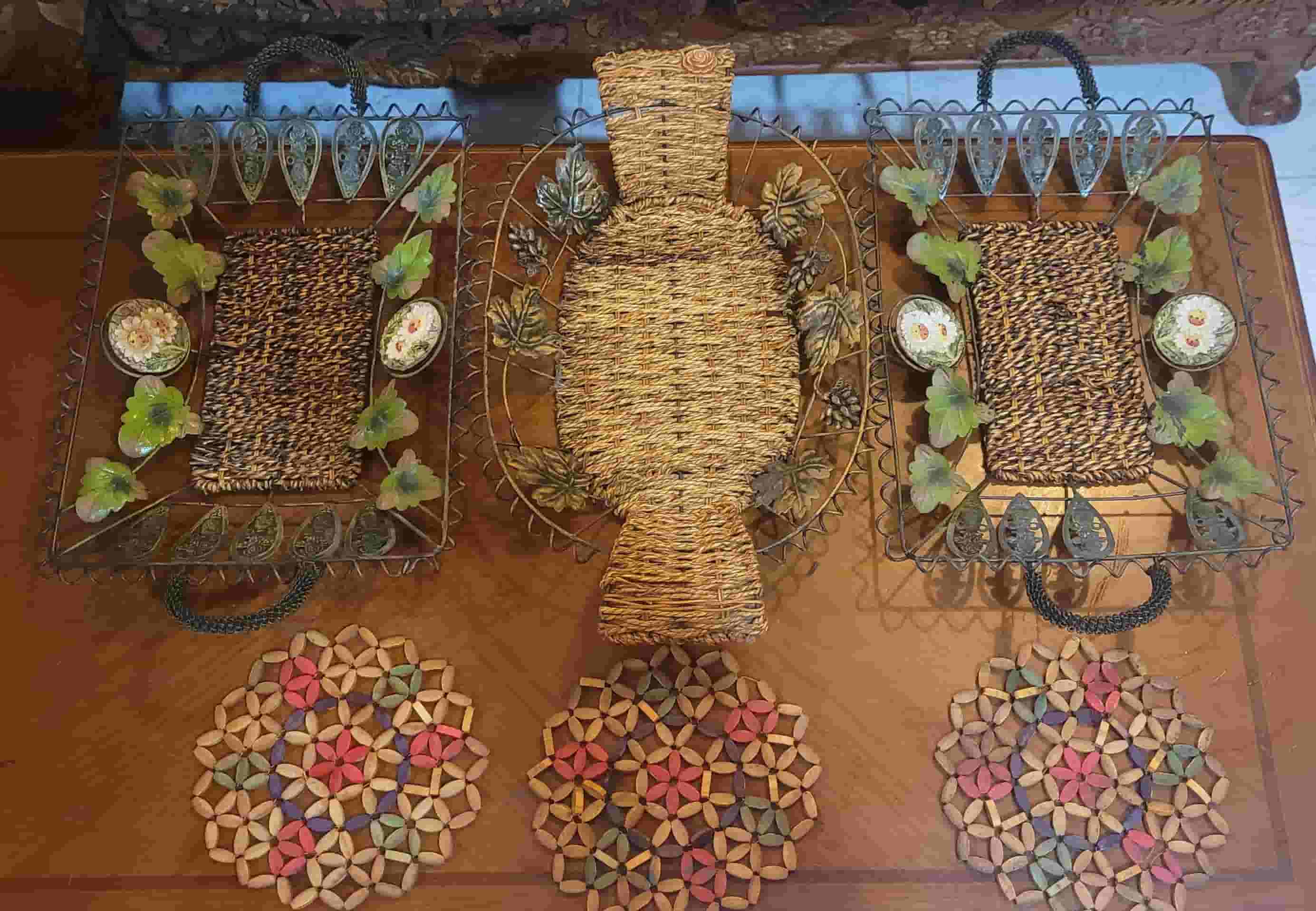 Iron dishes for living and cake