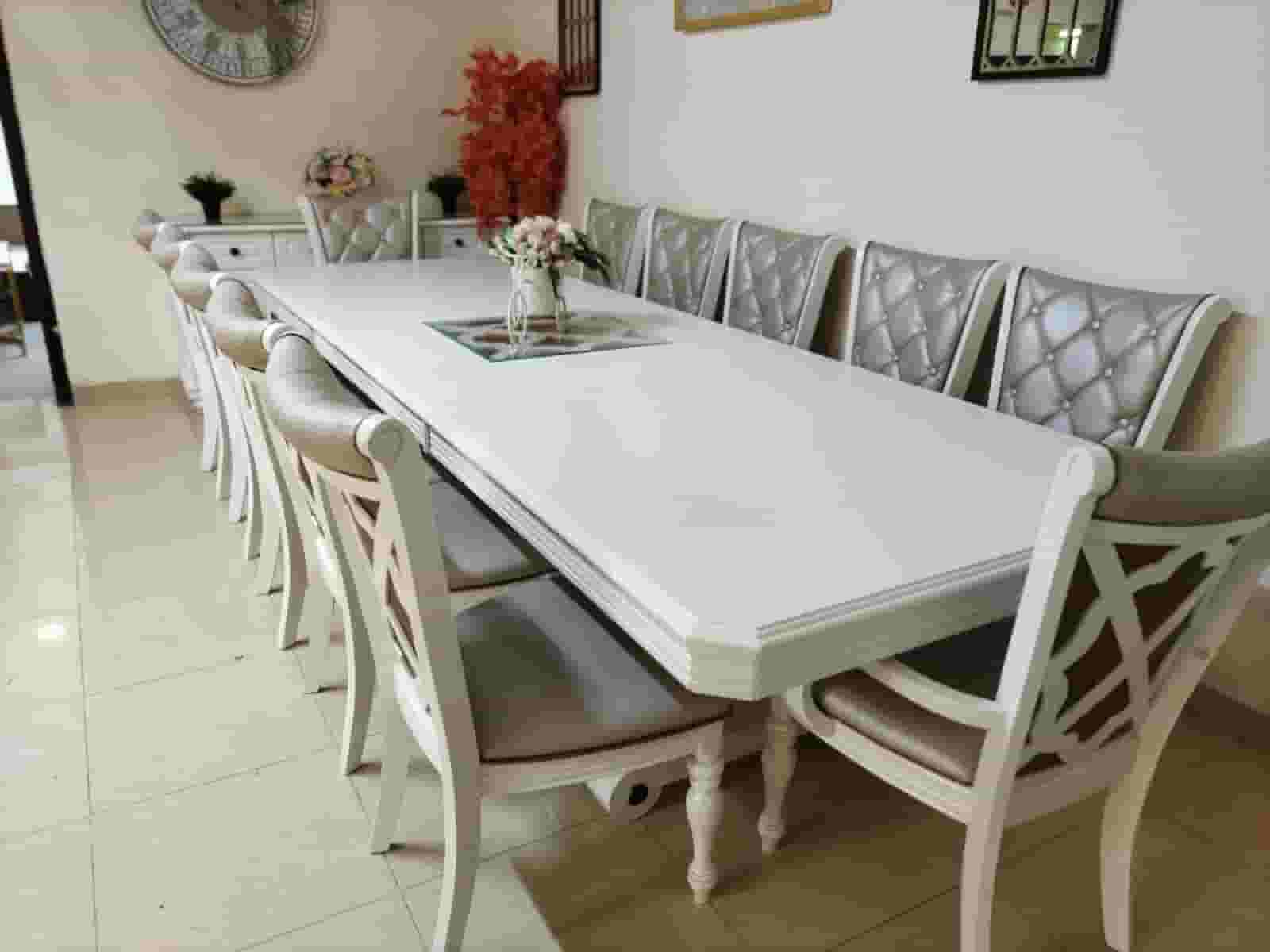 Dining table for sell