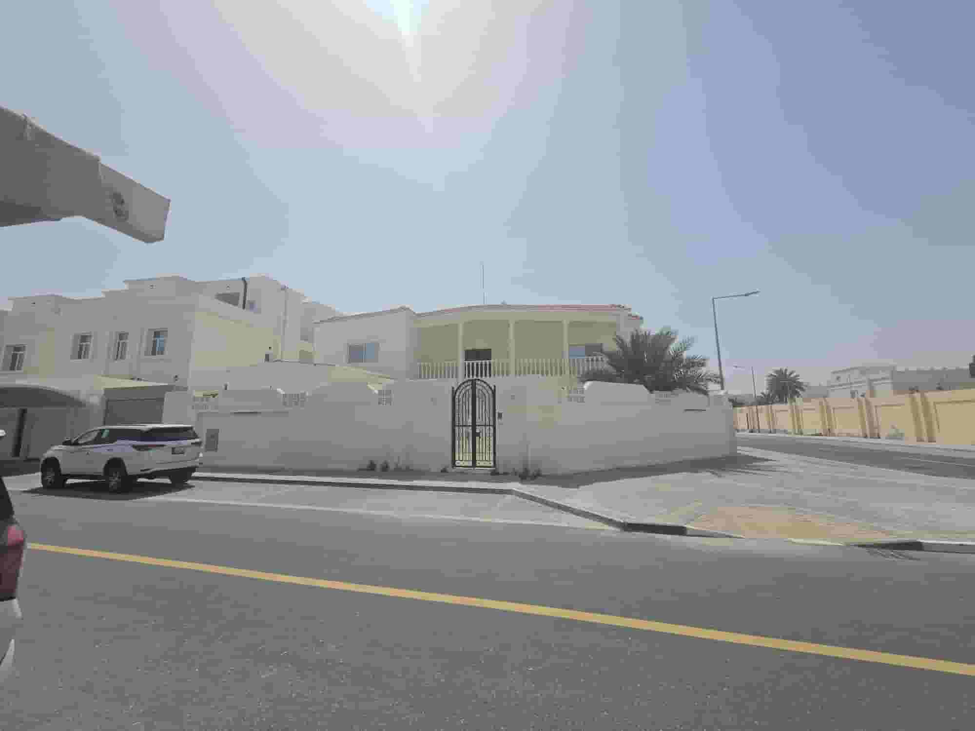 Villa for rent in Al Kharaitiat