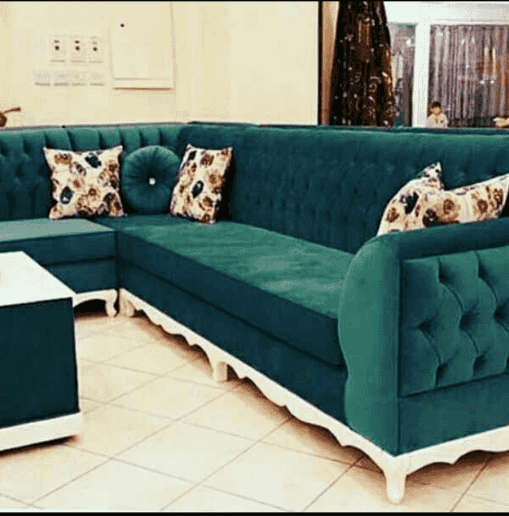 Upholstery materials - the manufacture of the new sofa 