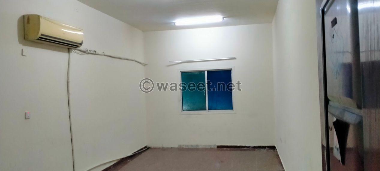 Small store and Room for Rent 2