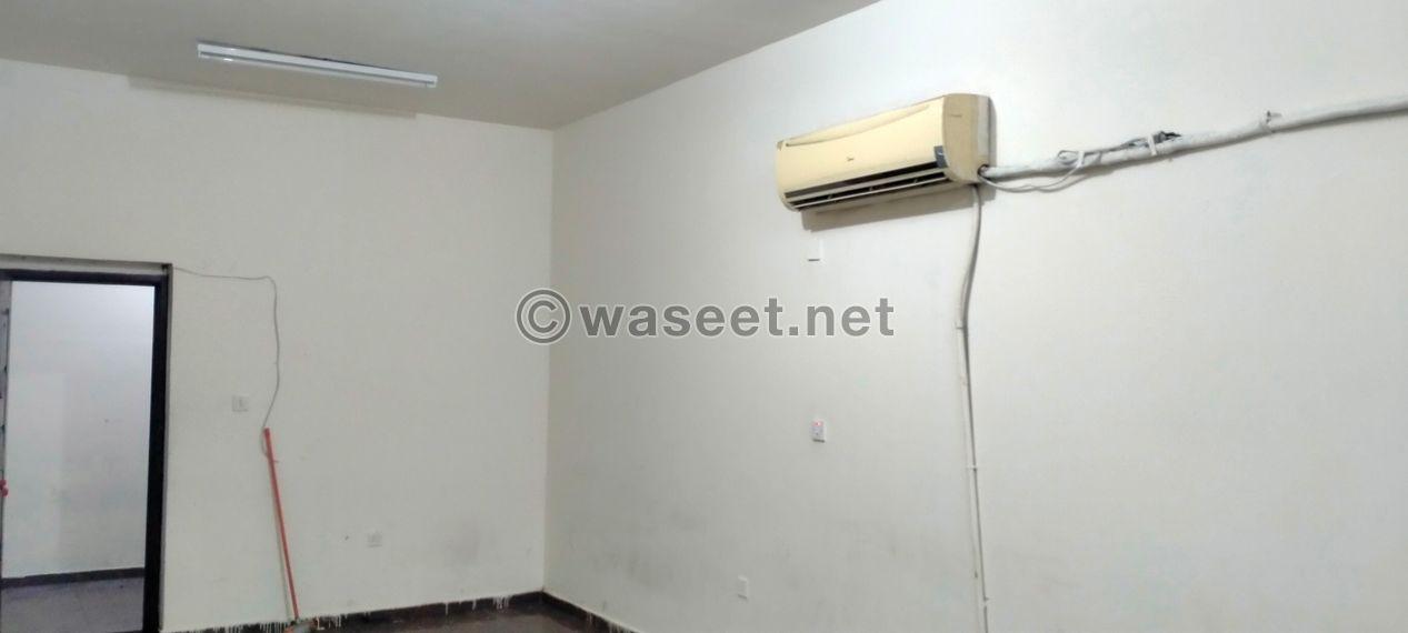 Small store and Room for Rent 5