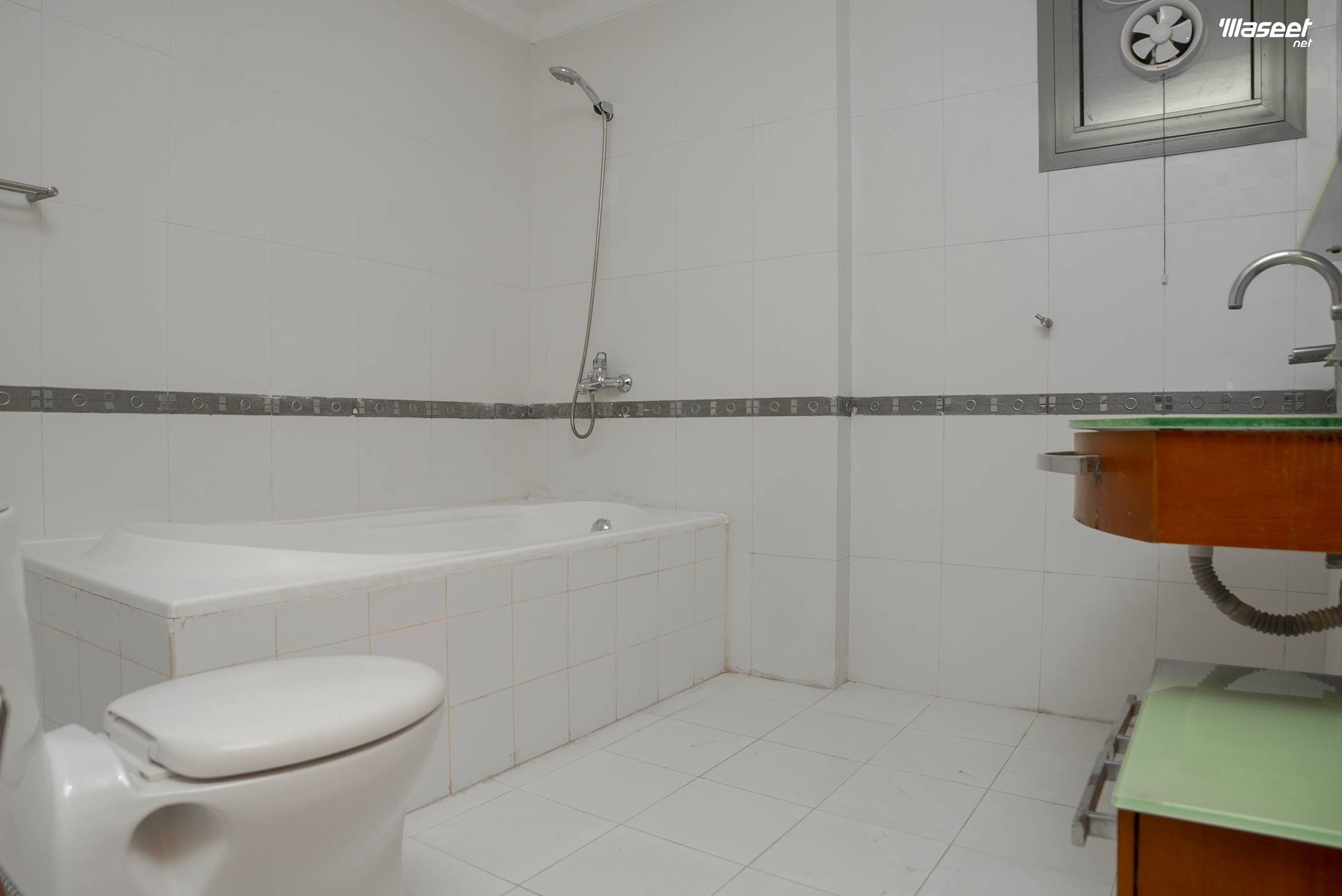Apartment for rent in Umm Ghuwailina 5