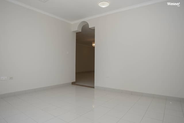 Apartment for rent in Umm Ghuwailina