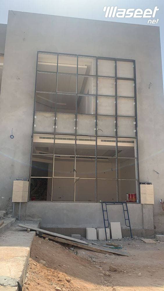 فني زجاج 2