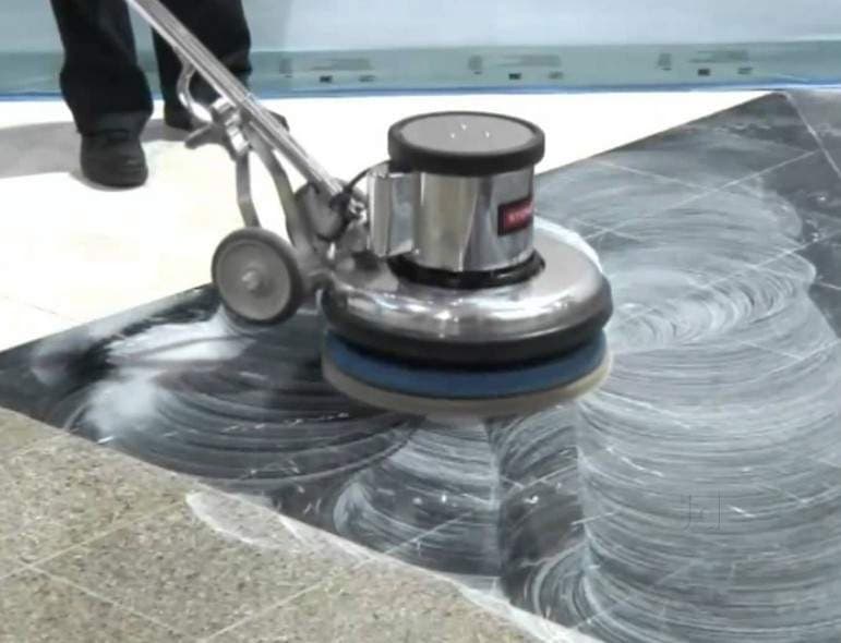 Cleaning and polishing tiles 0