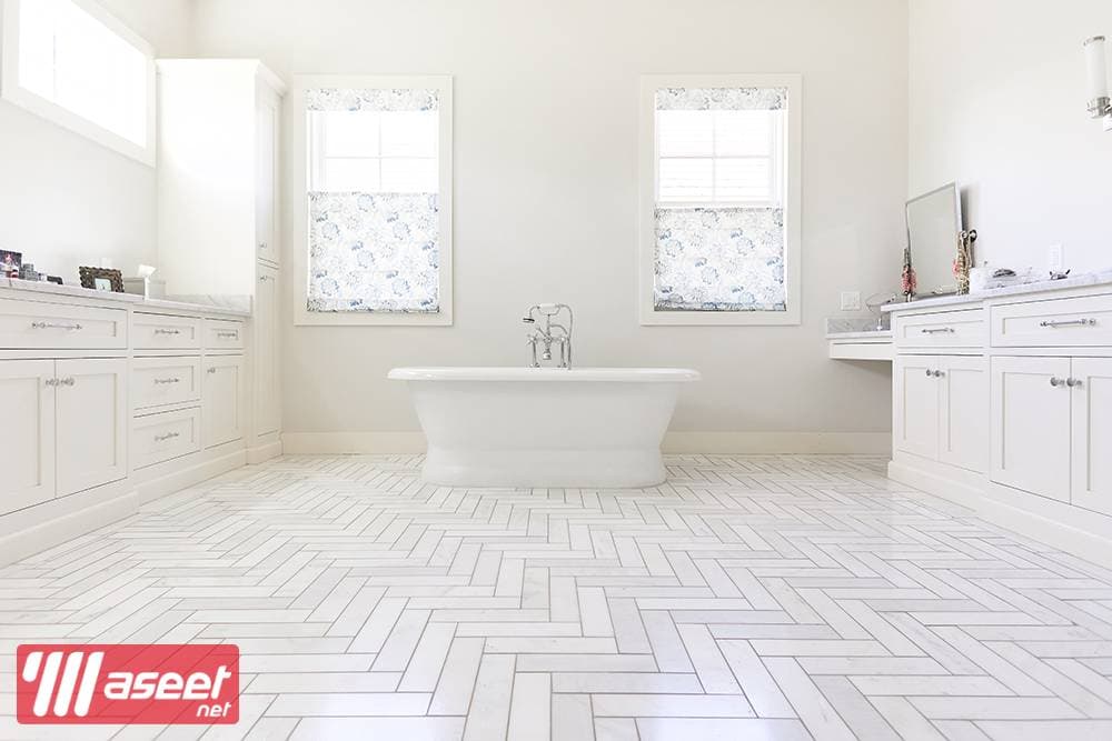 Cleaning and polishing tiles 1