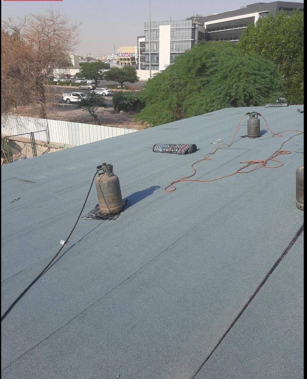 Insulation of roofs and bathrooms and maintenance of leaks 1