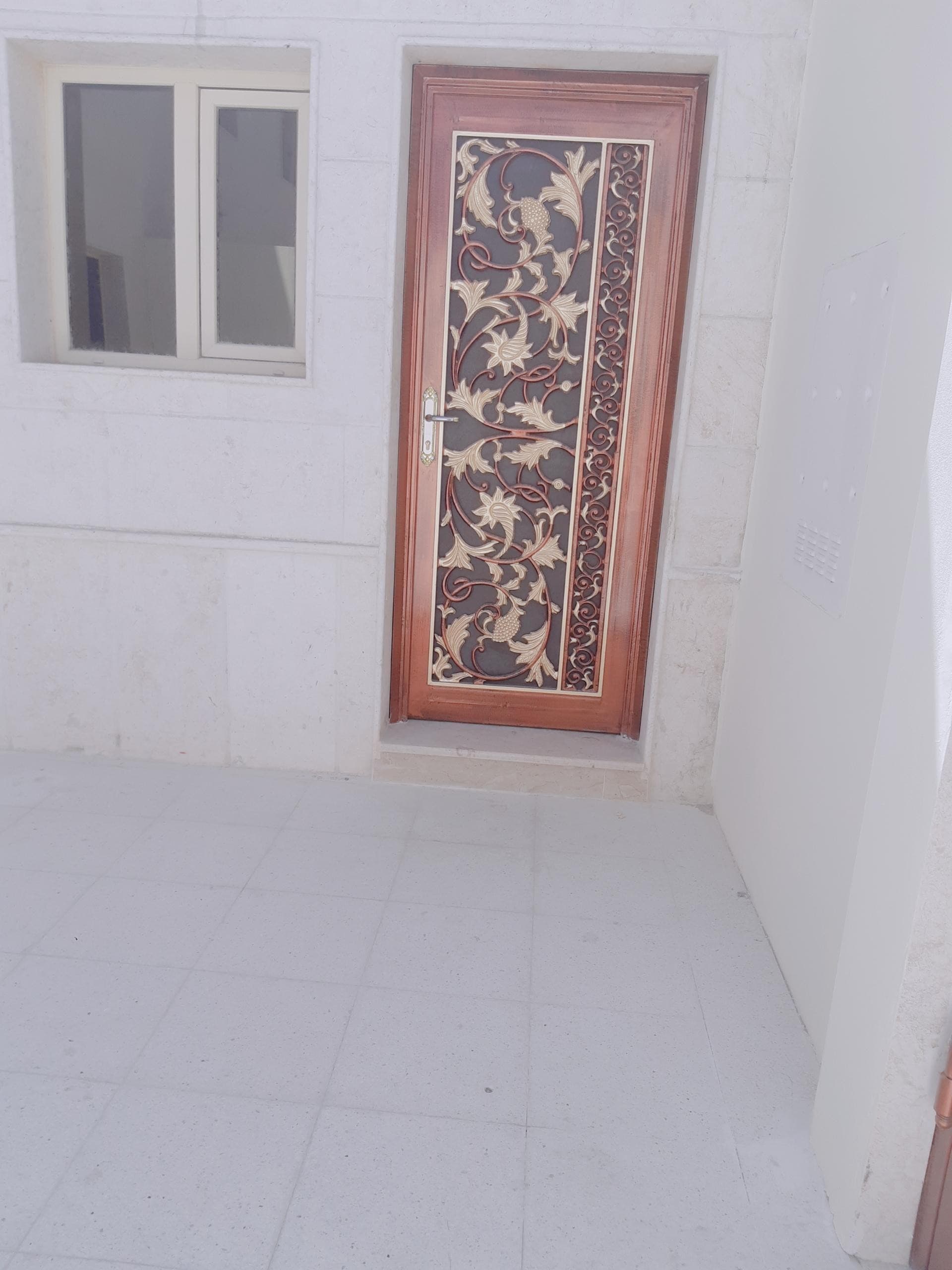 A comprehensive studio with no commission for rent in Muaither 0