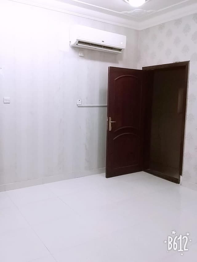 A studio in Al Gharafa is comprehensive and without commission