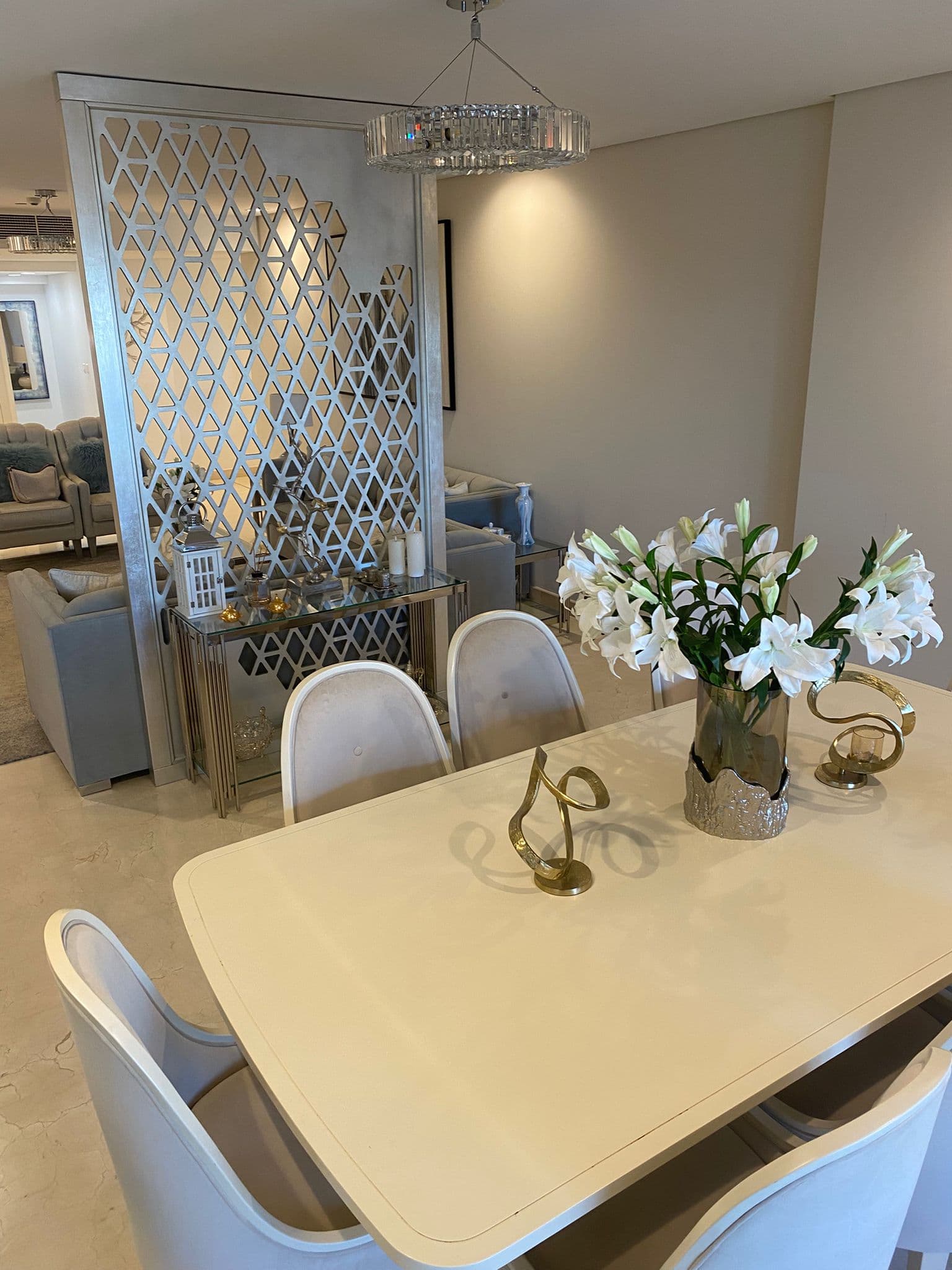 Elegantly furnished apartment 6