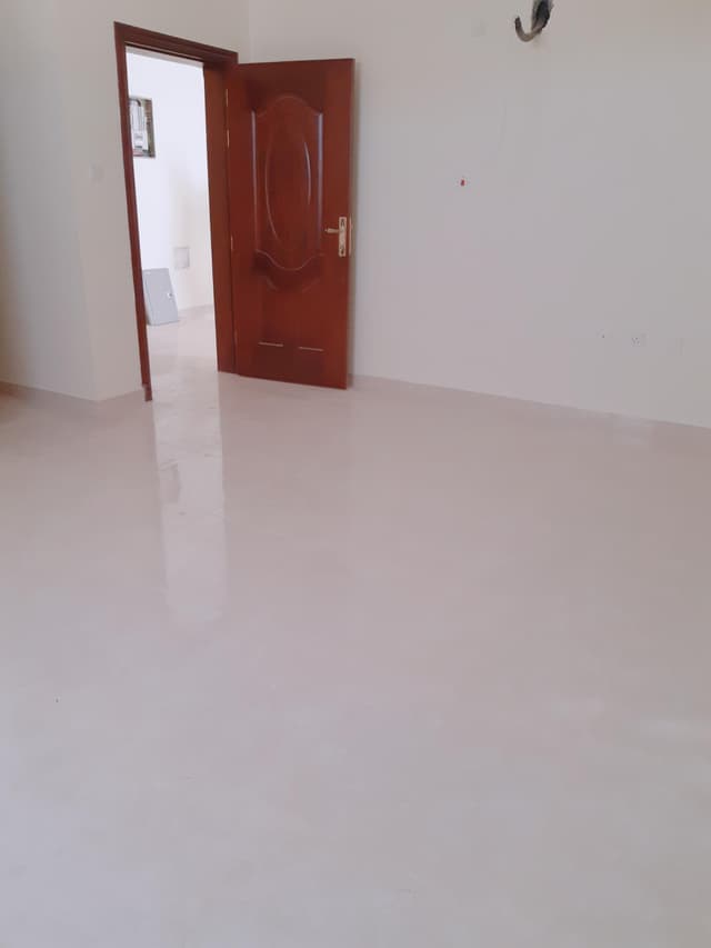 ستوديو بمعيذر شامل وبدون عمولة