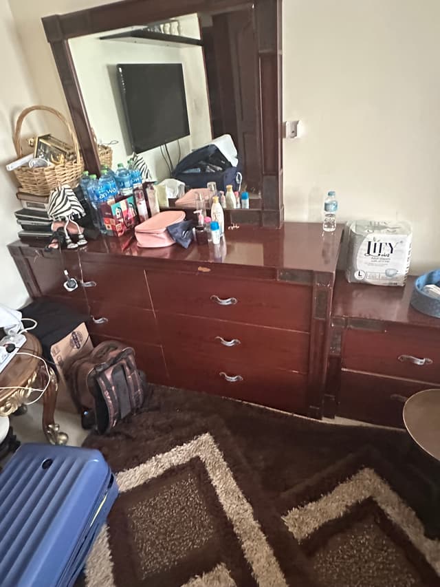 full bedroom
