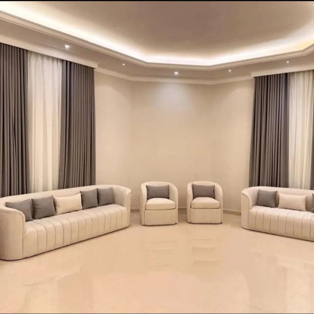 Carpenter upholstery/make a new sofa