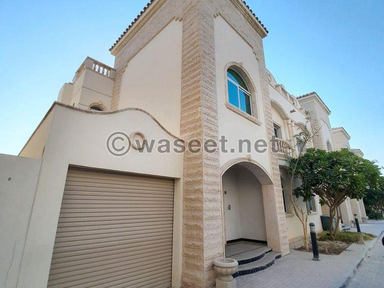 For rent a 5 bedroom villa in Azghawa 0