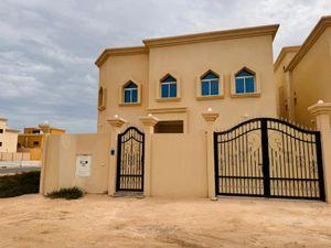 Umm Qarn villa for rent in a clean condition
