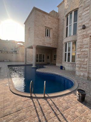 A big villa for rent in Al Hilal in a great location 