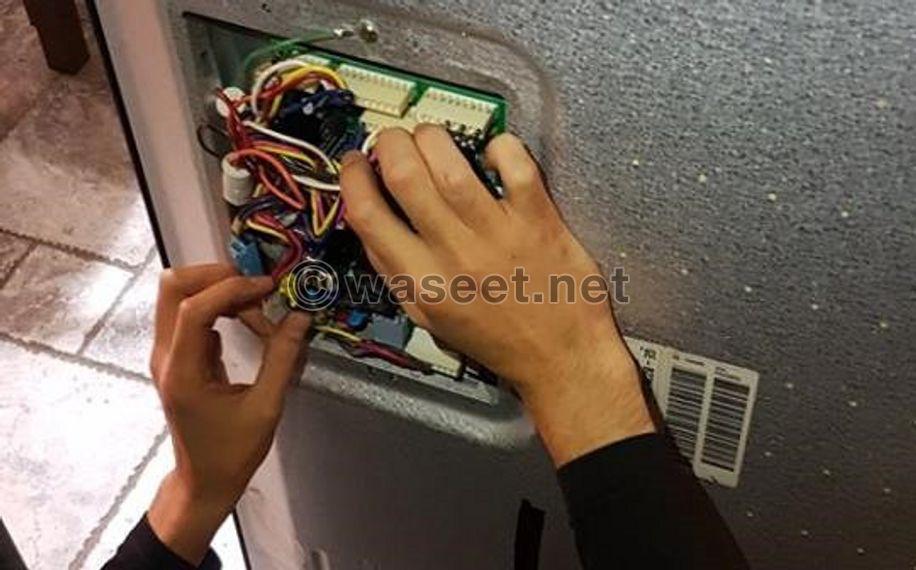 Refrigerators repair service 3