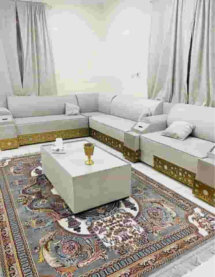 بيع وإصلاح السجاد والستائر والرسم وما إلى ذلك بيع وإصلاح السجاد والستائر والرسم وما إلى ذلك