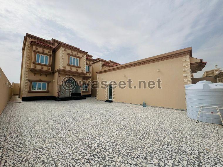 For sale, a villa of 612 square meters in Umm Al-Amad 0