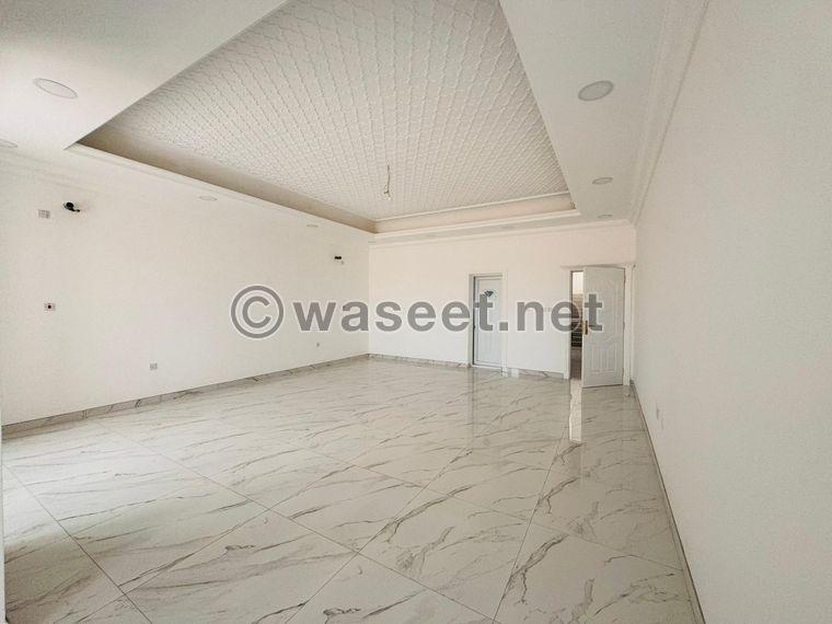 For sale, a villa of 612 square meters in Umm Al-Amad 4