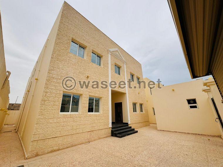 For sale a villa in Umm Qarn with an area of 490 m 1